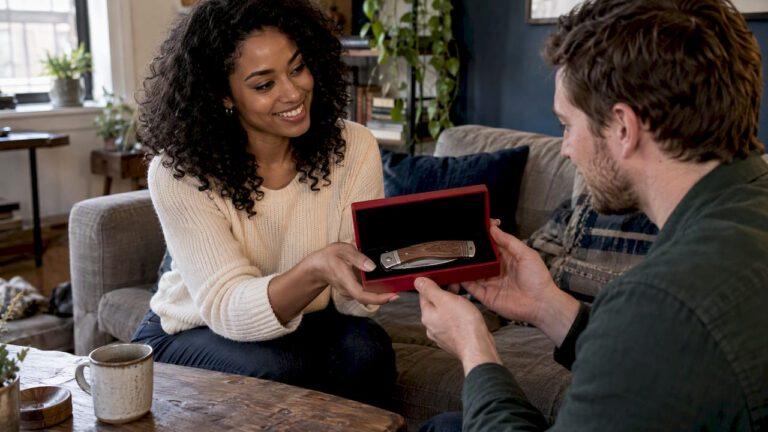 Boyfriend receives a personalized Valentine’s pocket knife