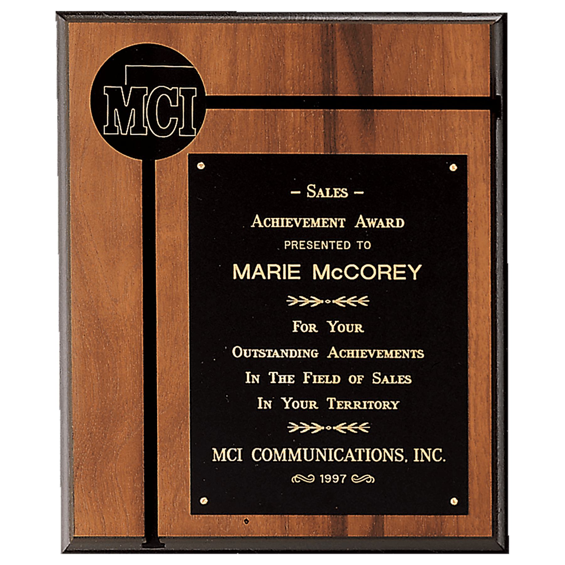 Personalized American Walnut Award Plaque – Black Plate & Disc, 7" x 9"